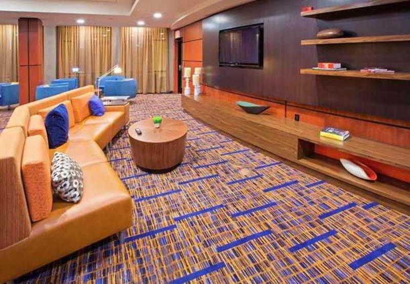 Courtyard Louisville Northeast Экстерьер фото