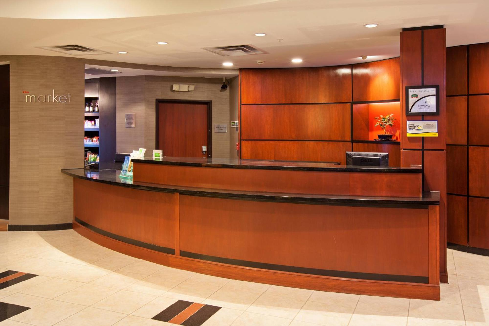 Courtyard Louisville Northeast Экстерьер фото
