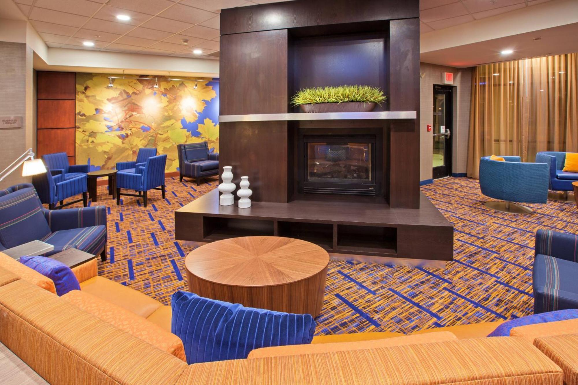 Courtyard Louisville Northeast Экстерьер фото